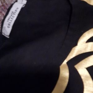 Woman's long sleeve shirt